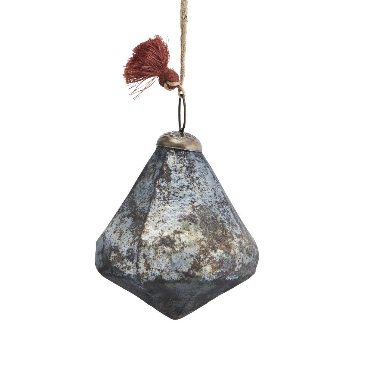 novoletni okrasek diamant novoletni okrasek diamant